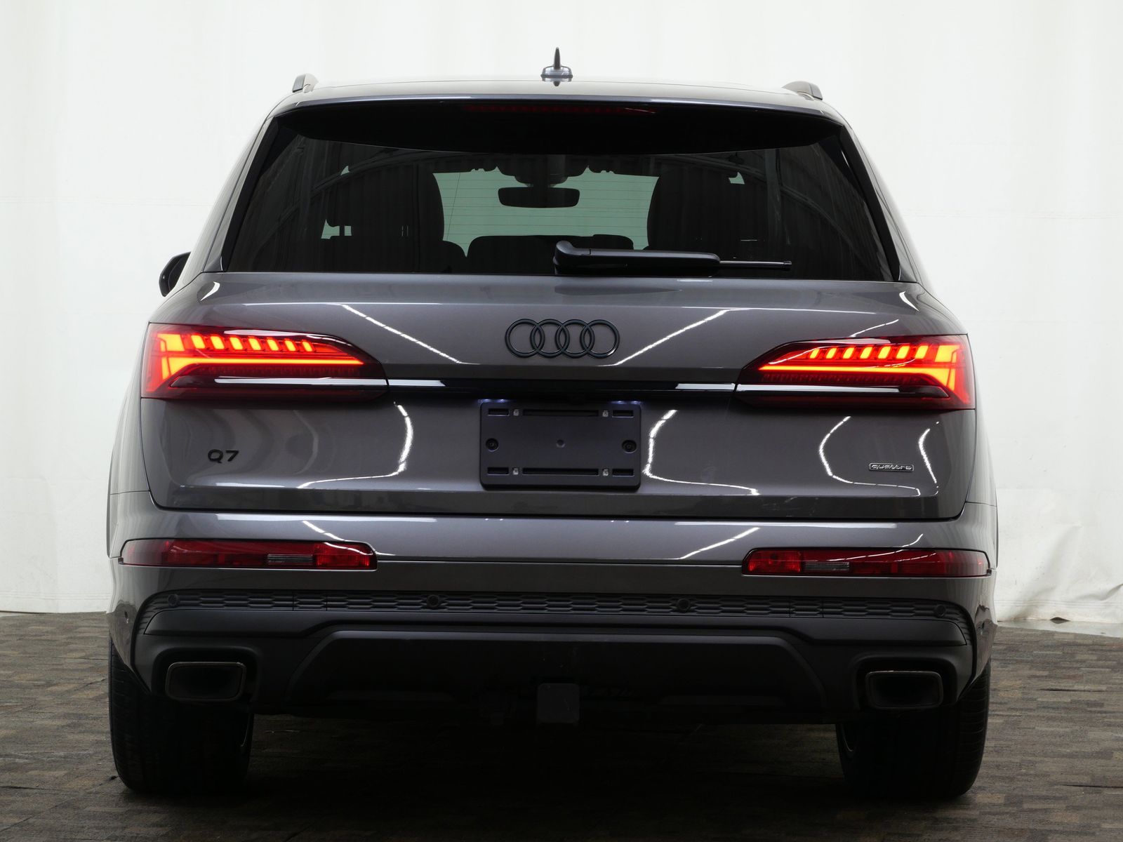 Thumbnail: 2026 Audi Q7 - 5