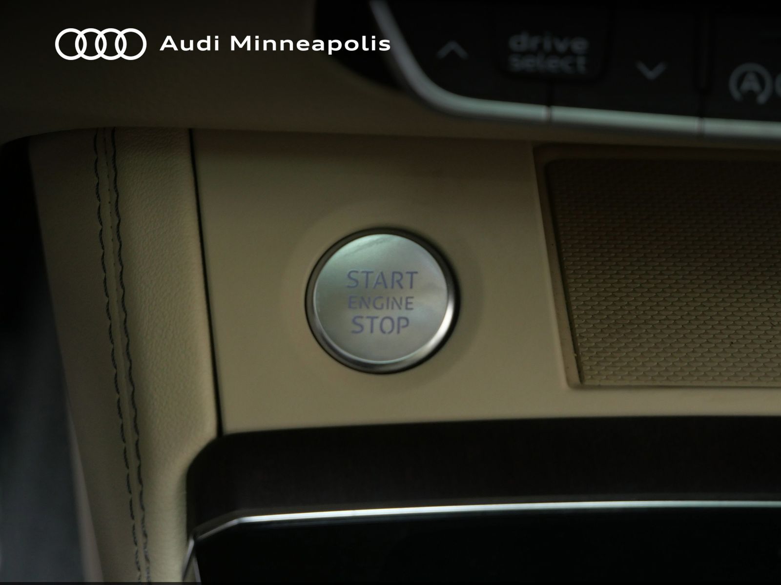 Thumbnail: 2023 Audi Q5 - 32