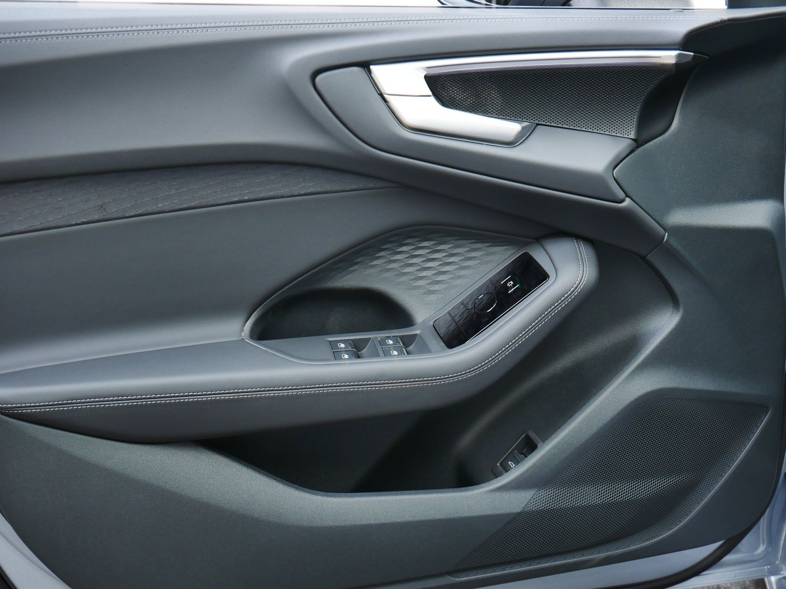 Thumbnail: 2025 Audi A5 - 10