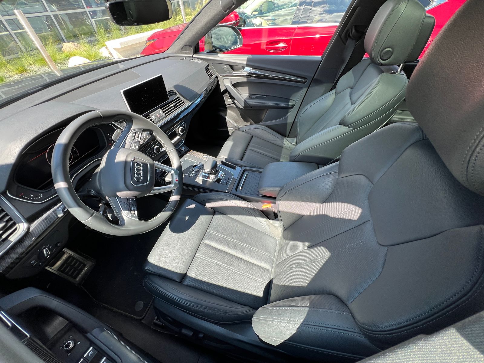 Thumbnail: 2020 Audi SQ5 - 2