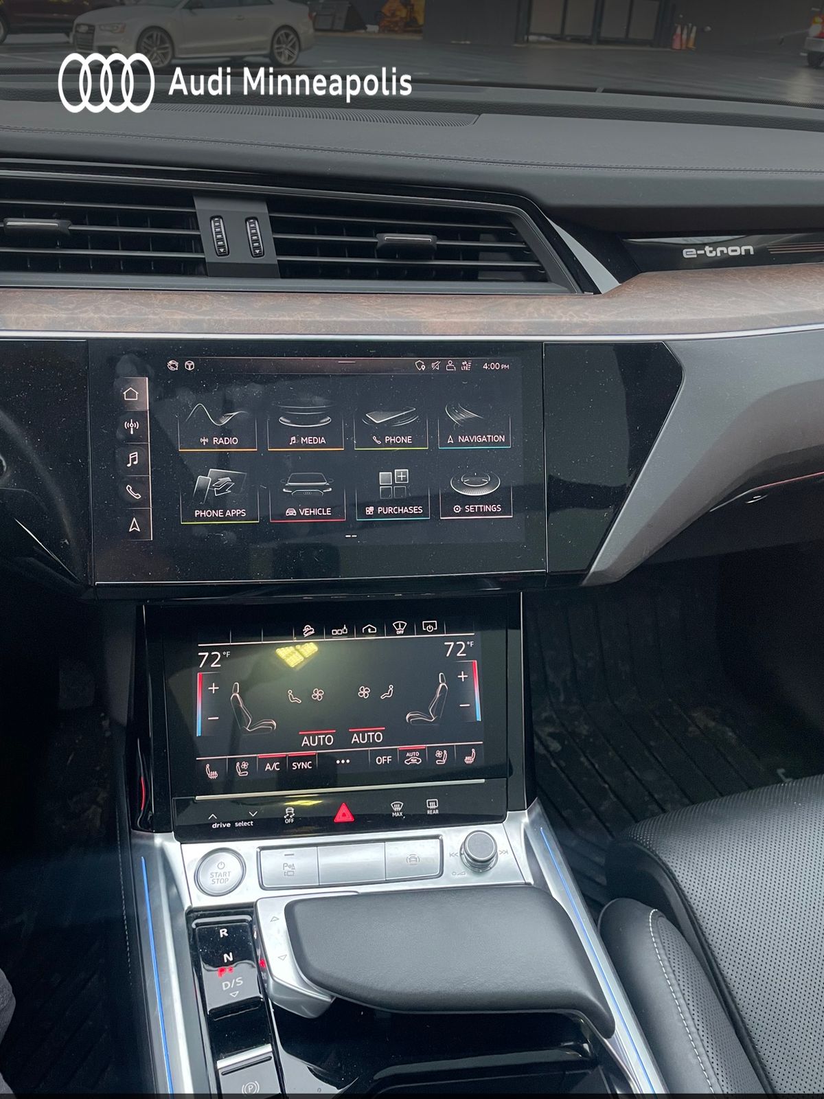 Thumbnail: 2019 Audi e-tron - 18