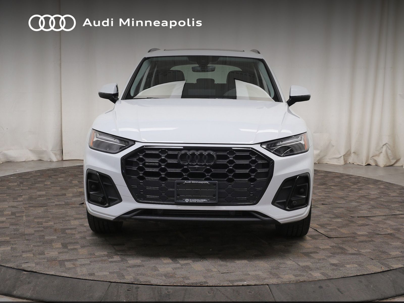 Thumbnail: 2023 Audi Q5 - 11