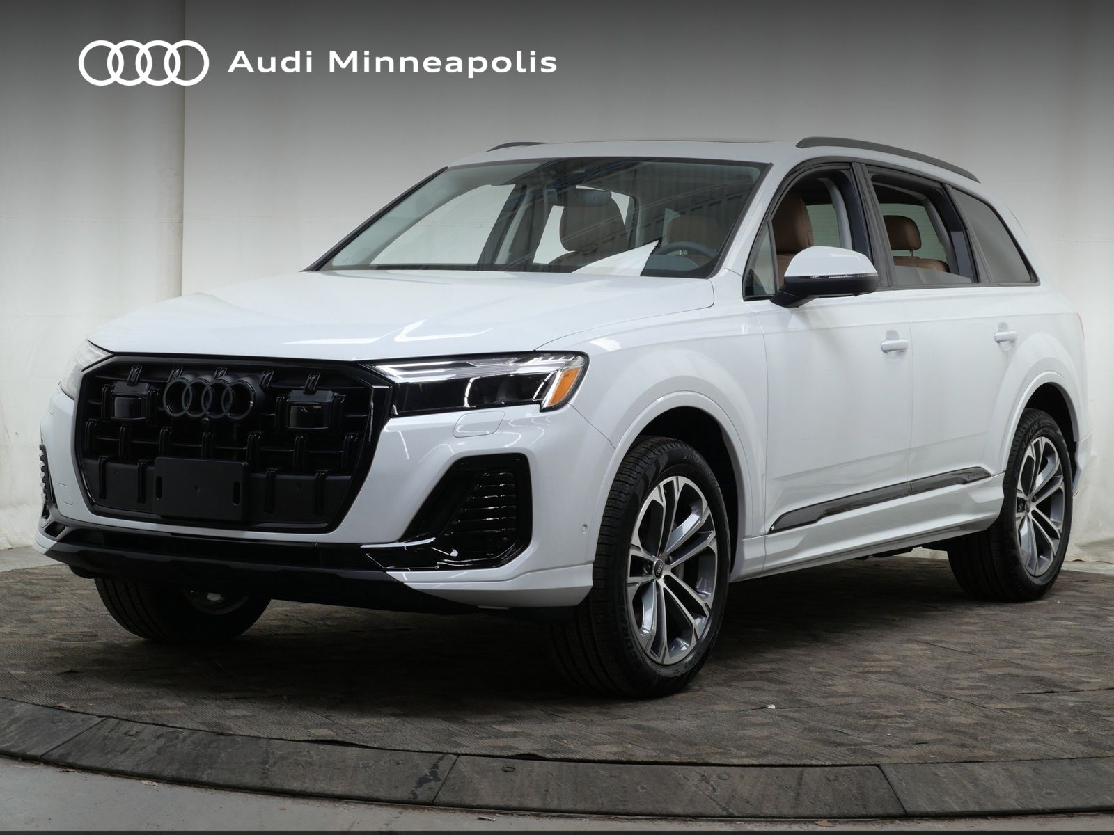 Thumbnail: 2026 Audi Q7 - 1