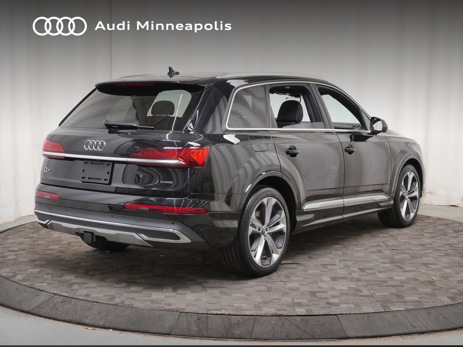 Thumbnail: 2023 Audi Q7 - 8