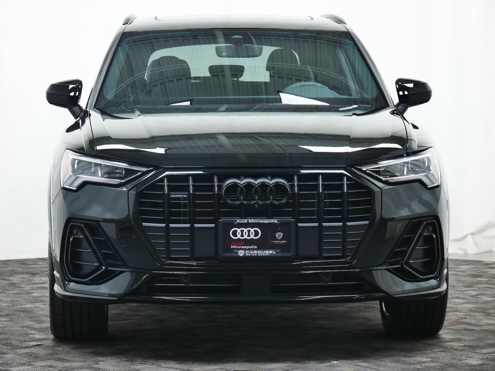 Thumbnail: 2025 Audi Q3 - 9