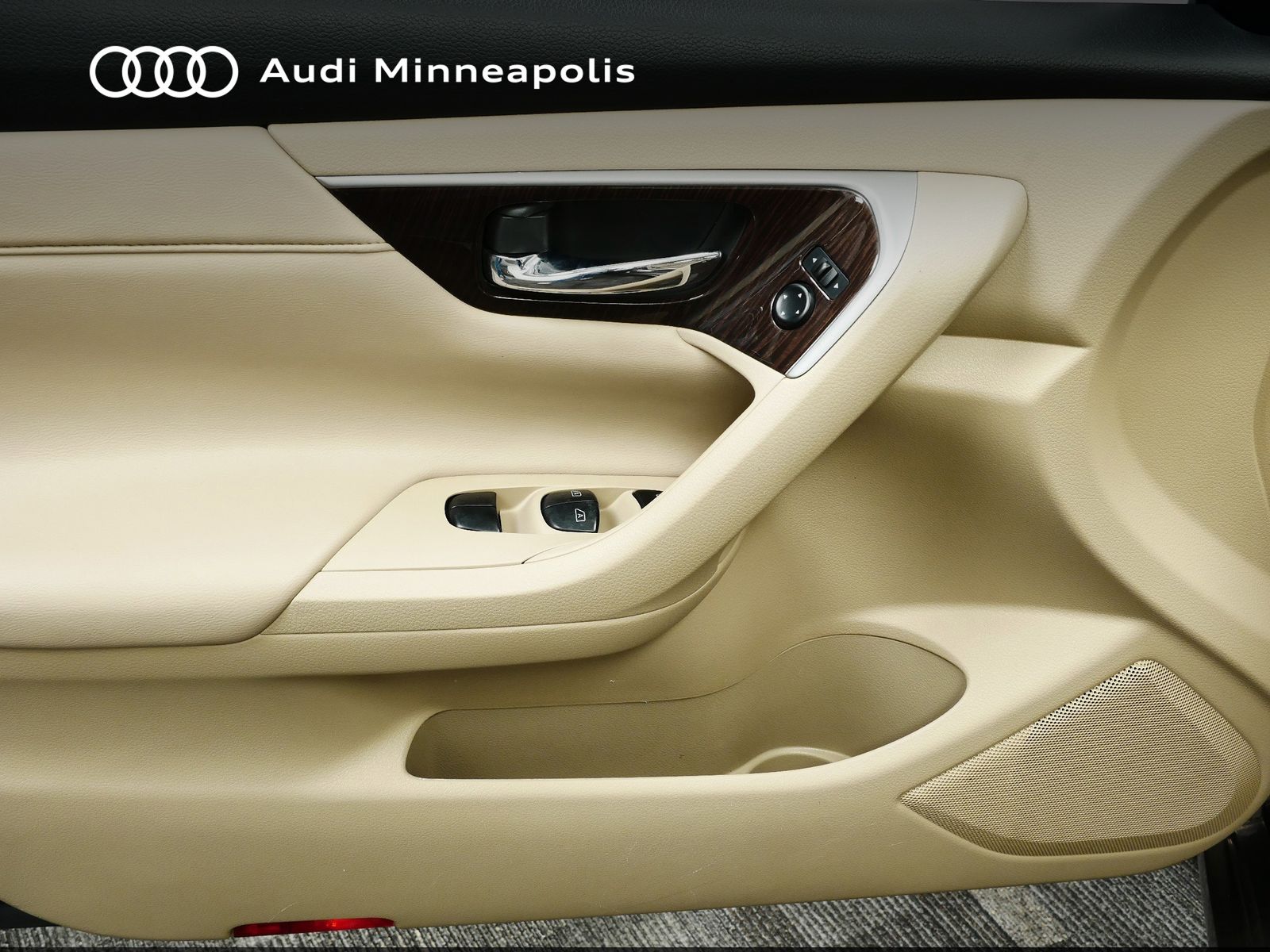 Thumbnail: 2014 Nissan Altima - 11