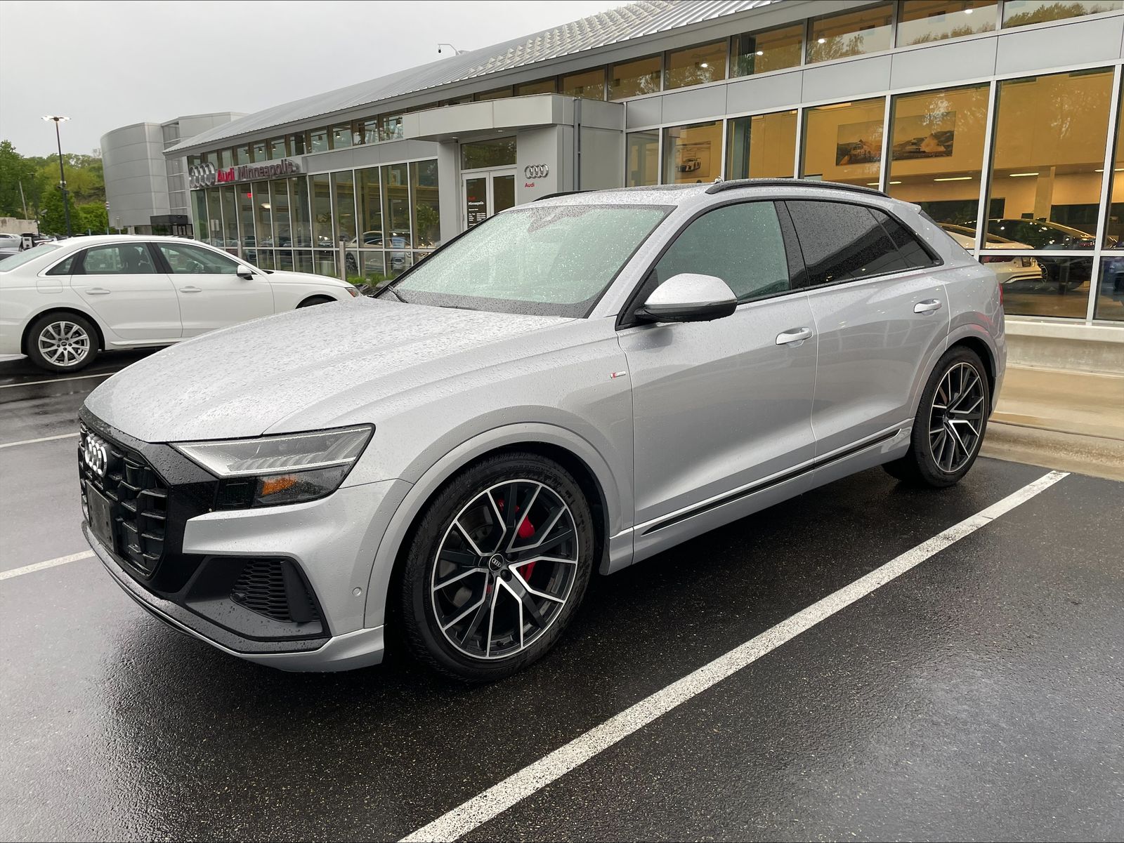 Thumbnail: 2021 Audi Q8 - 1