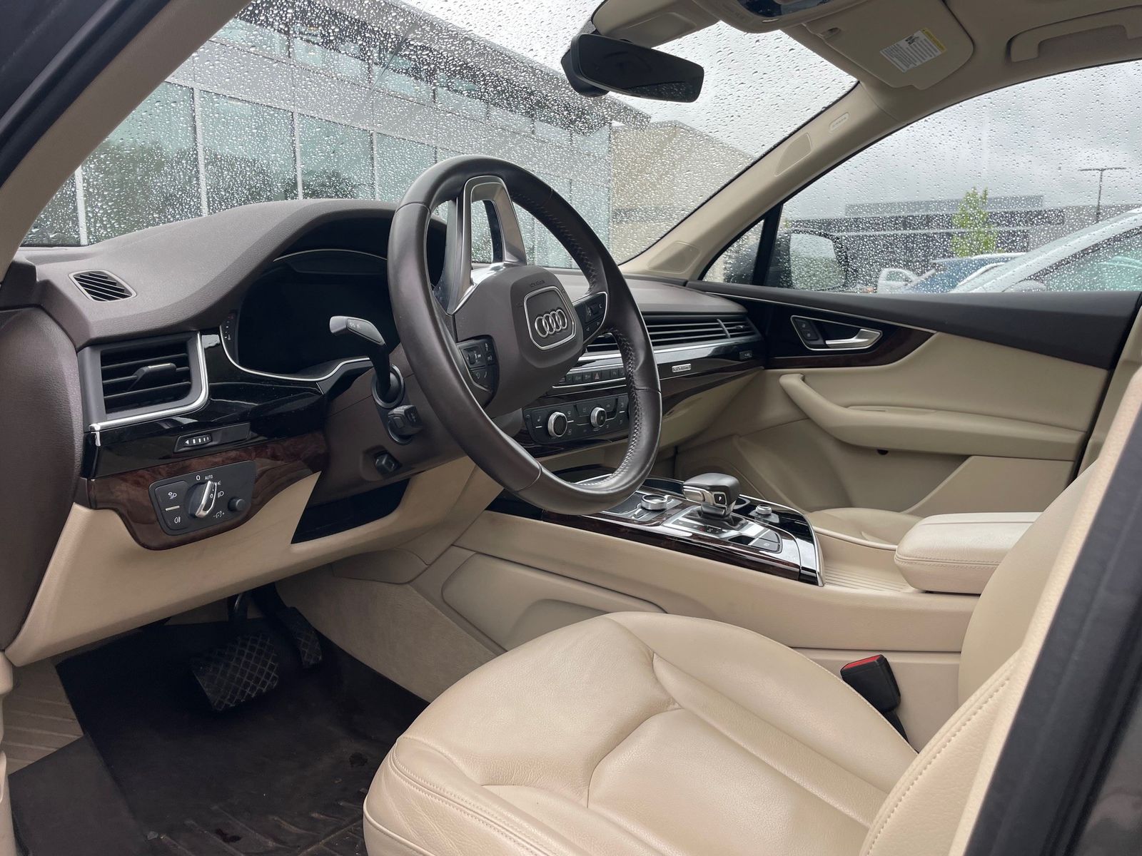 Used 2019 Audi Q7 Premium Plus with VIN WA1LAAF79KD027255 for sale in Golden Valley, Minnesota