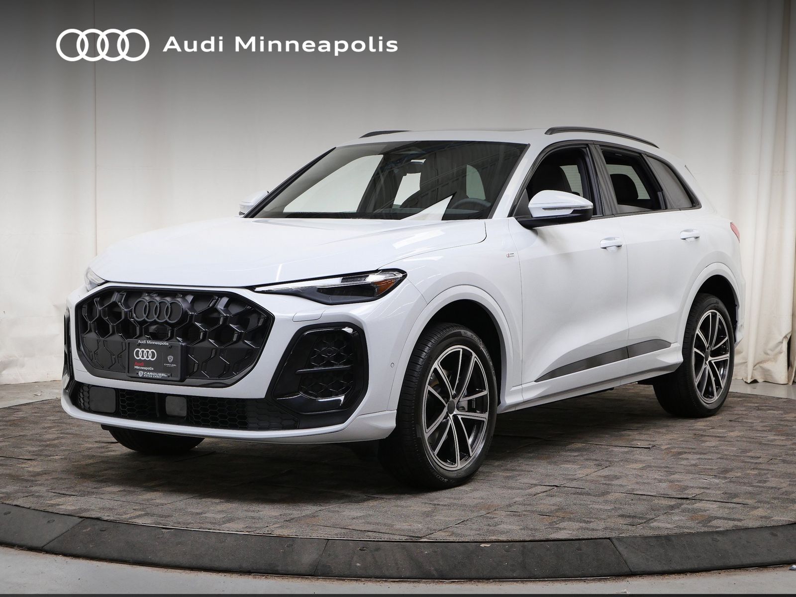 Thumbnail: 2026 Audi Q5 - 1