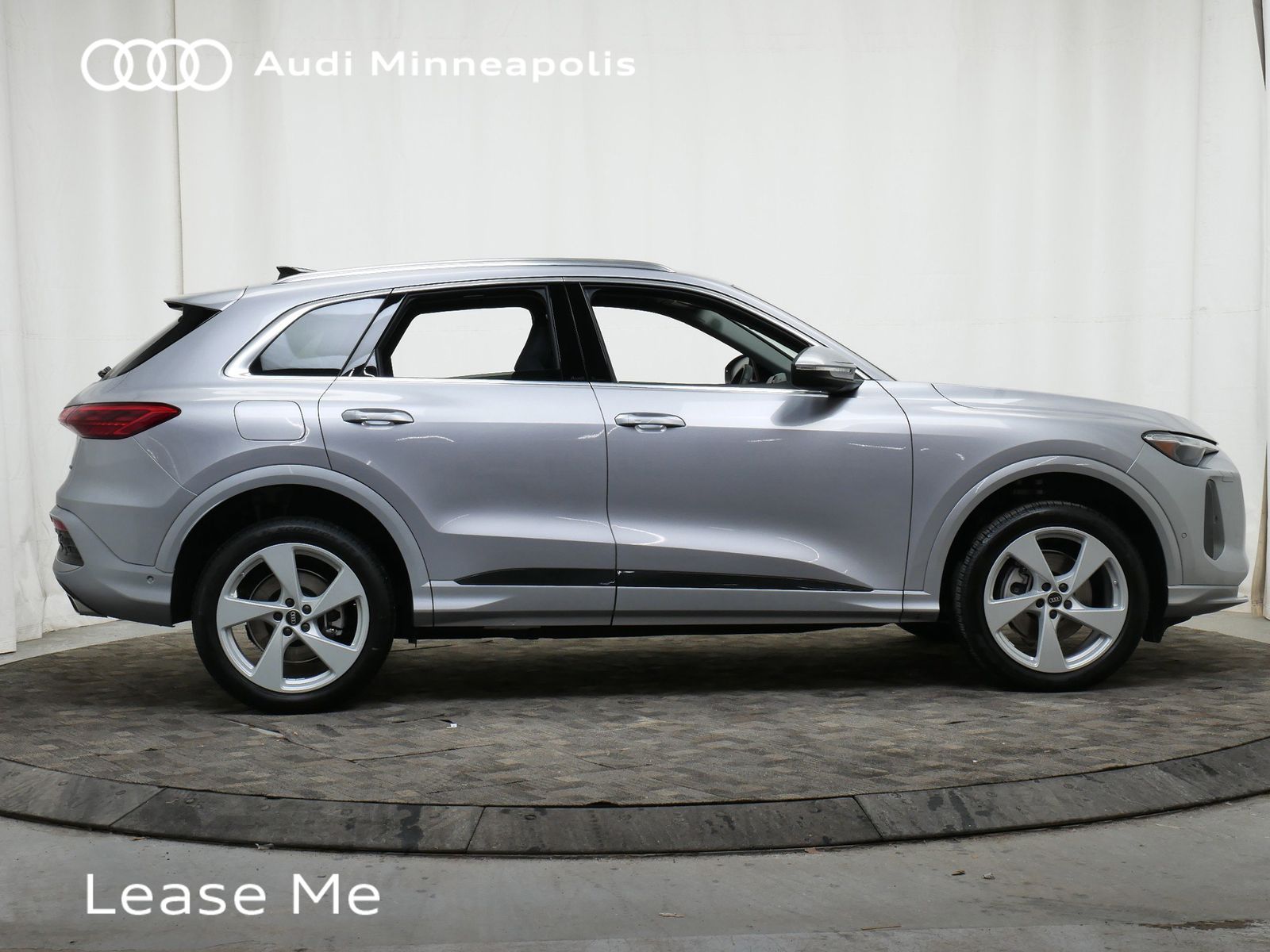 Thumbnail: 2025 Audi Q5 - 9