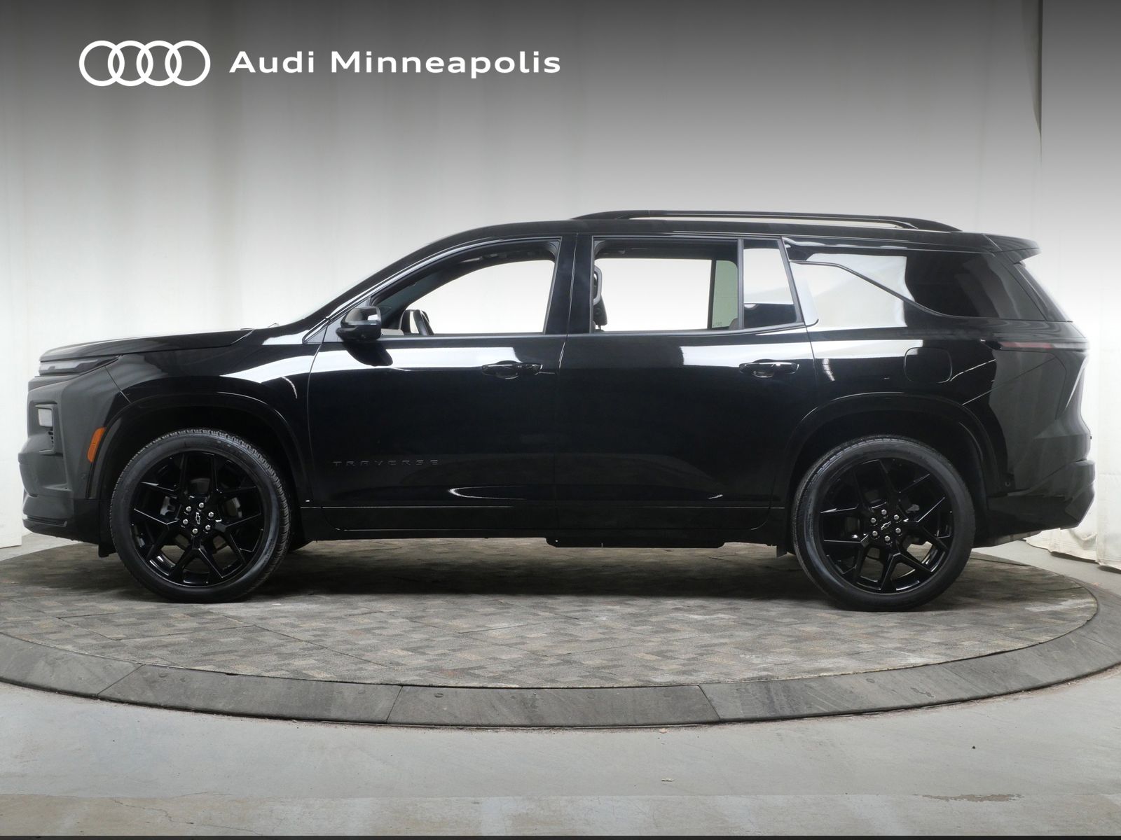 Thumbnail: 2024 Chevrolet Traverse - 3