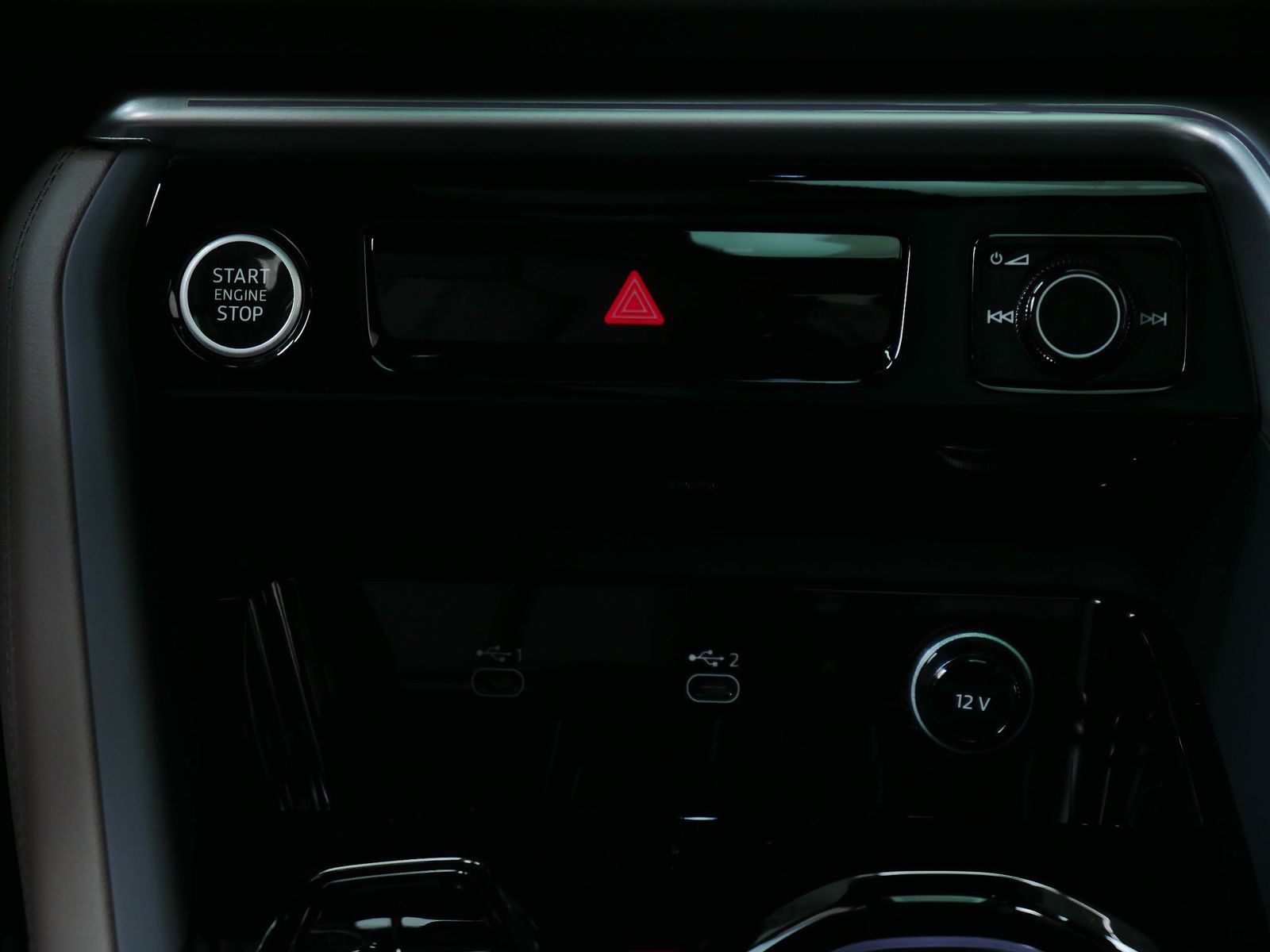 Thumbnail: 2025 Audi Q5 - 14