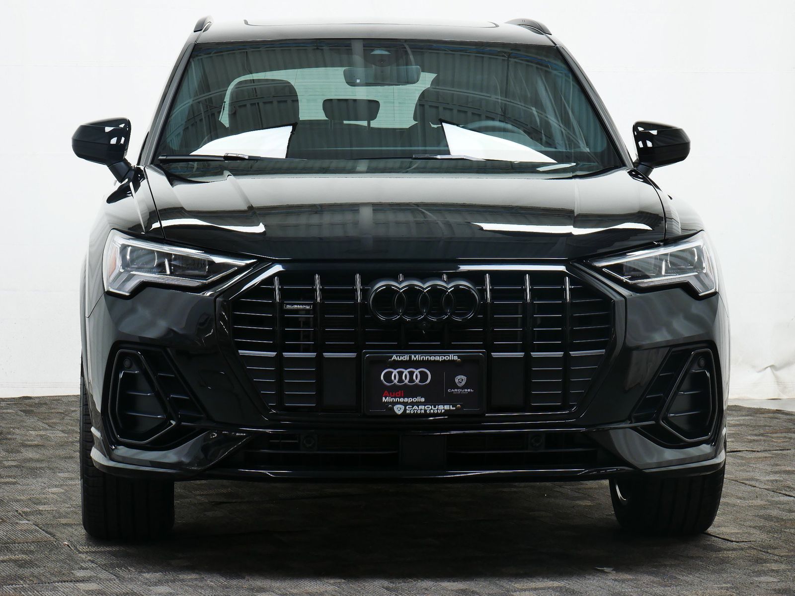 Thumbnail: 2025 Audi Q3 - 9