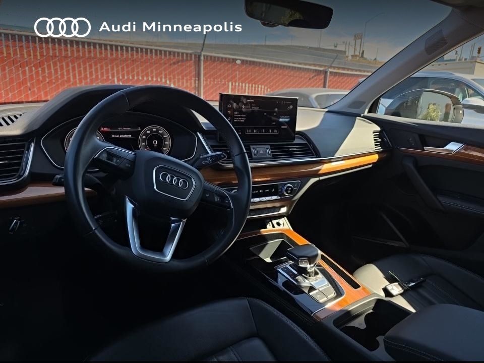 Thumbnail: 2023 Audi Q5 - 2