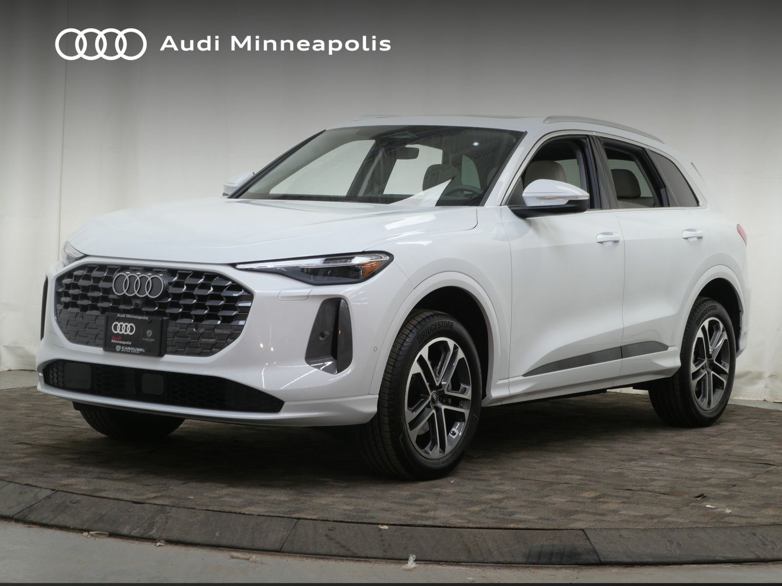 Thumbnail: 2025 Audi Q5 - 1