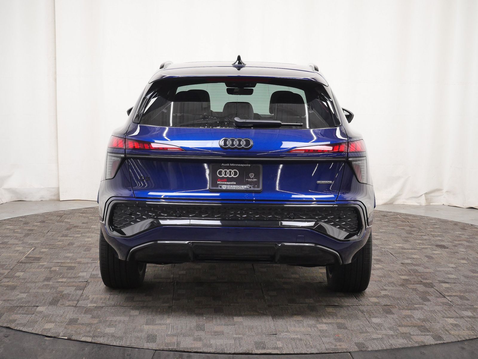 Thumbnail: 2026 Audi Q3 - 5