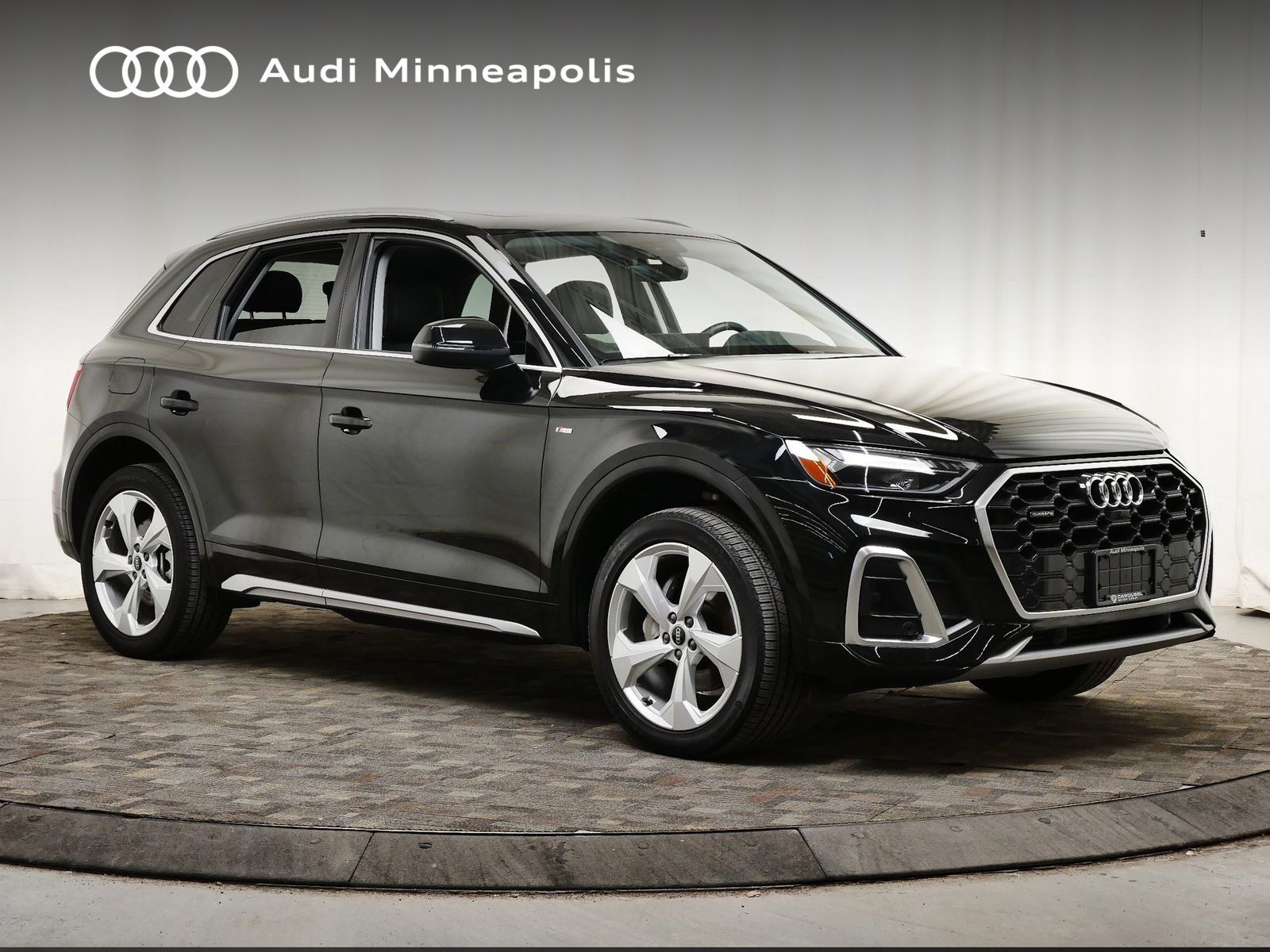 Thumbnail: 2023 Audi Q5 - 11