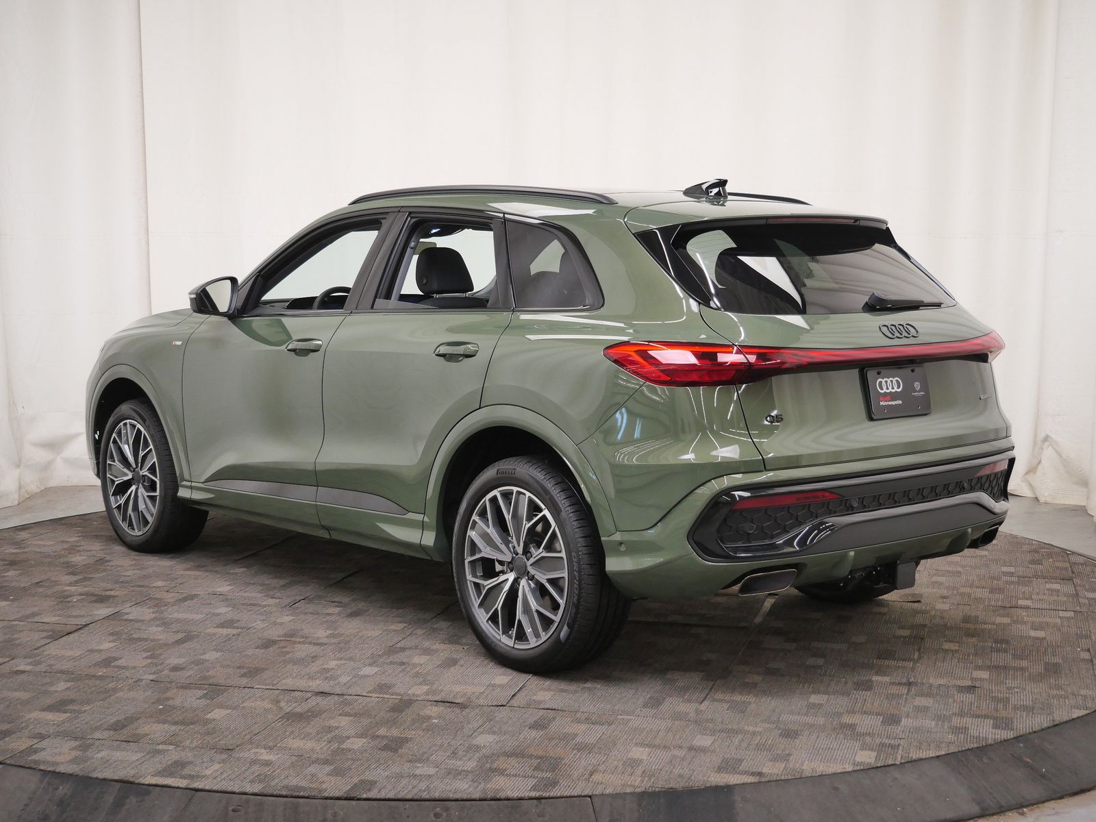 Thumbnail: 2026 Audi Q5 - 4