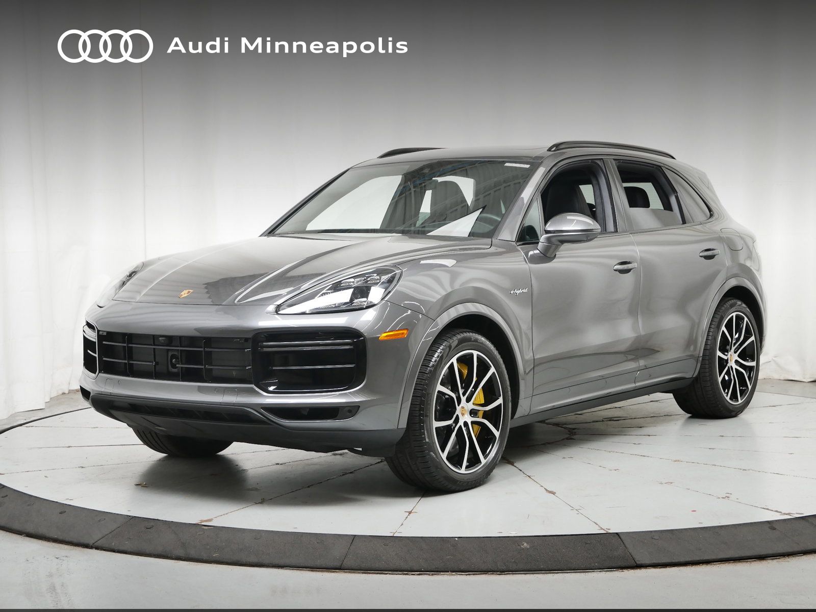 2023 Porsche Cayenne Turbo E-Hybrid -
                Golden Valley, MN