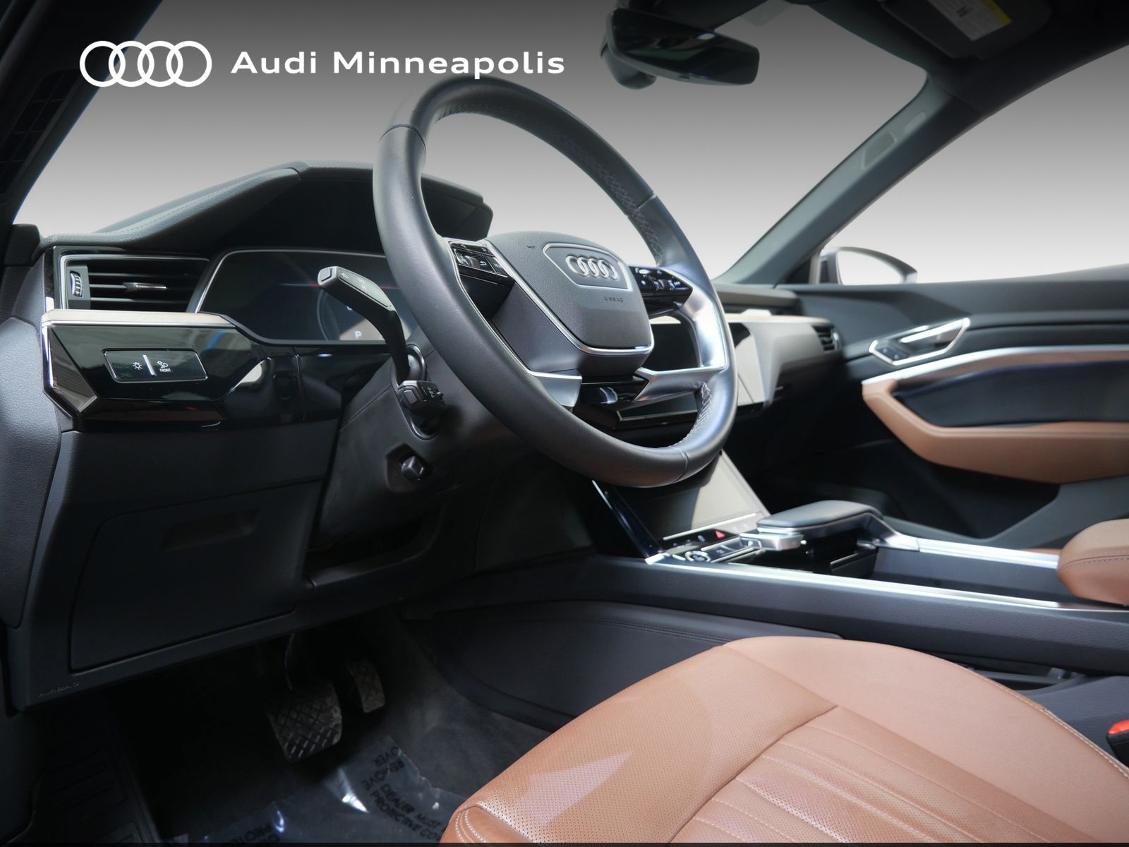 Thumbnail: 2024 Audi Q8 e-tron - 2