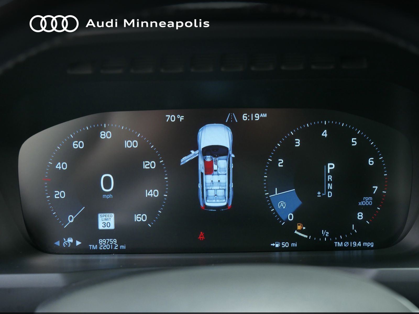 Thumbnail: 2018 Volvo XC90 - 28