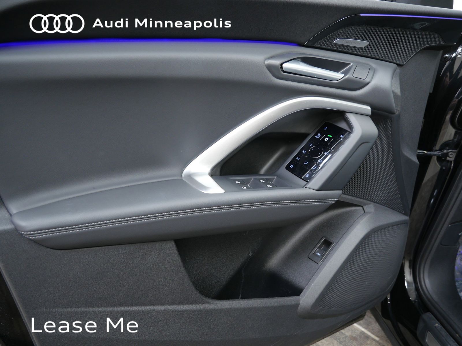 Thumbnail: 2025 Audi Q5 - 12