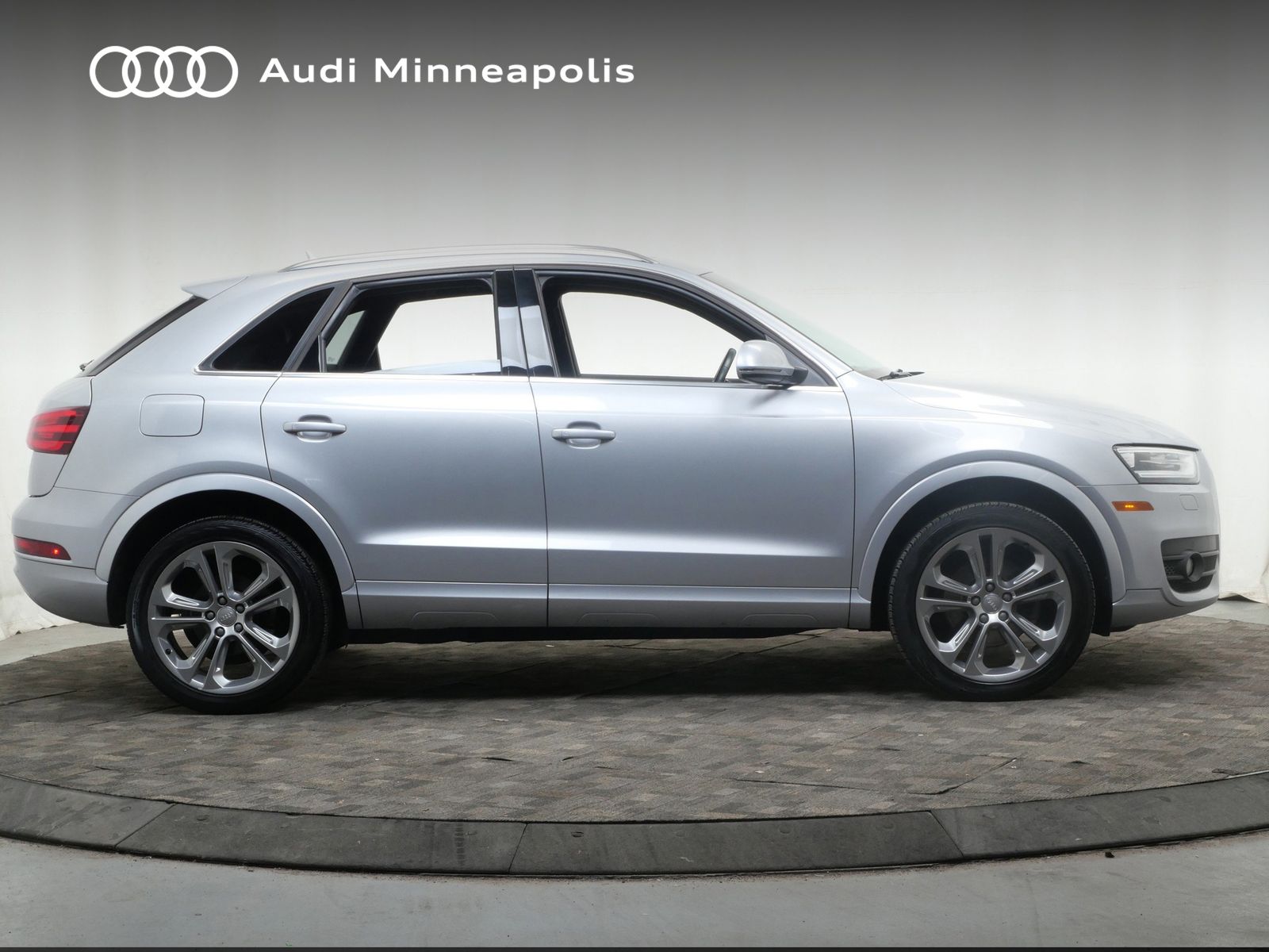 Thumbnail: 2015 Audi Q3 - 9