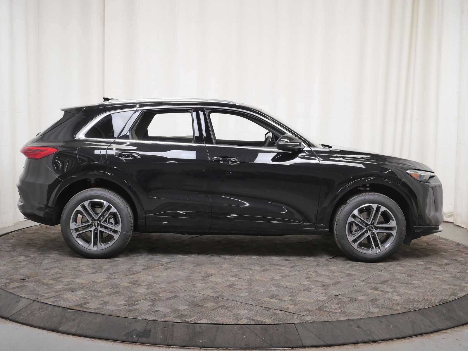 Thumbnail: 2026 Audi Q5 - 7