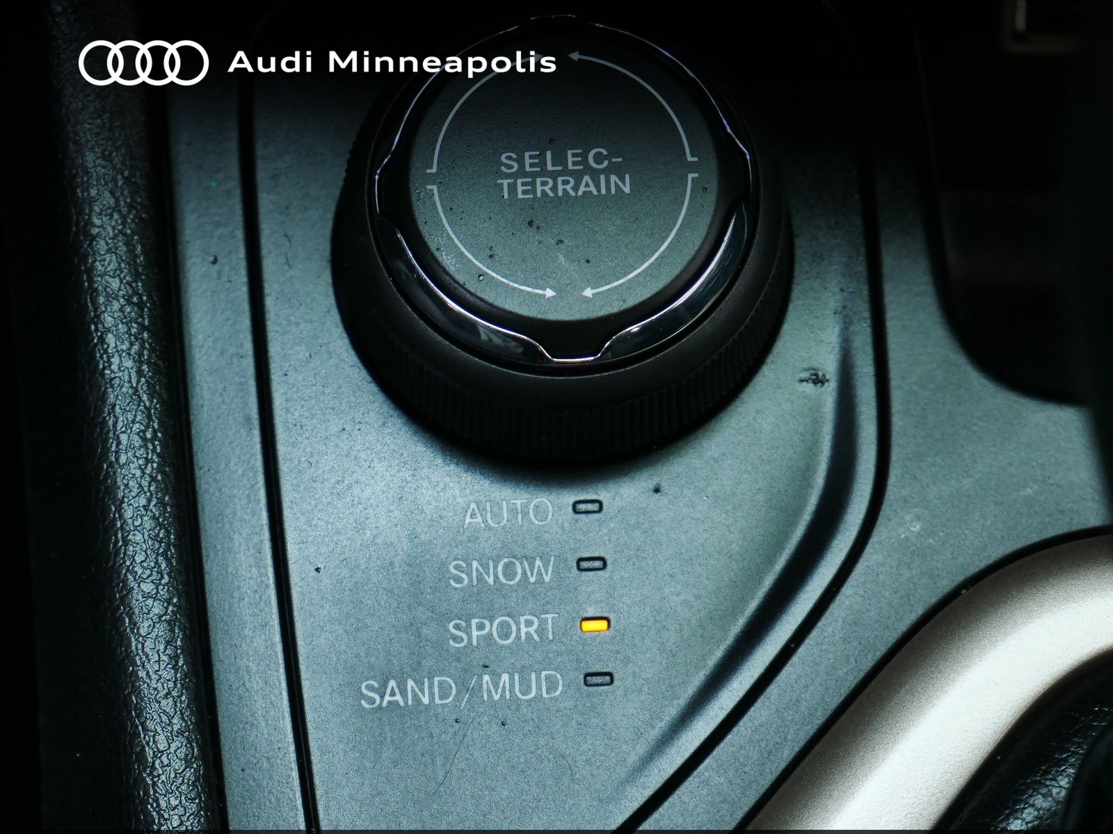 Thumbnail: 2016 Jeep Cherokee - 29