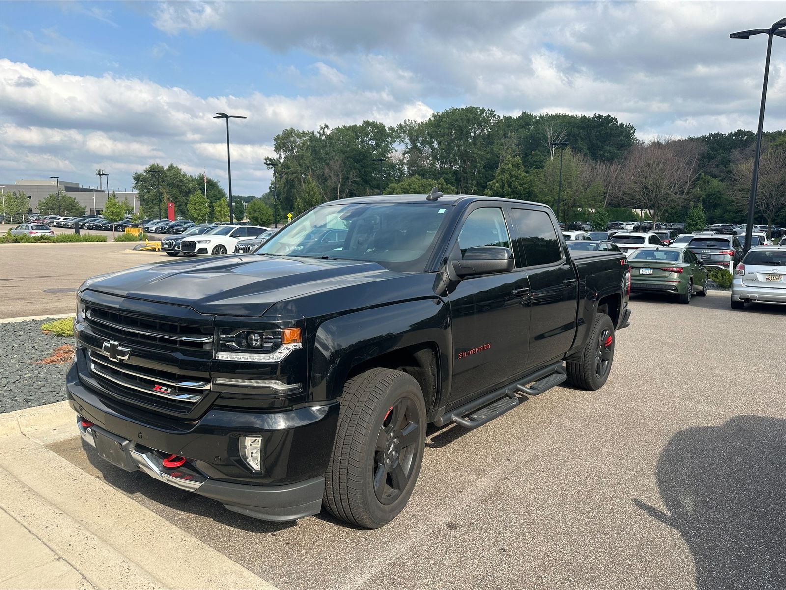 Thumbnail: 2018 Chevrolet Silverado 1500 - 1