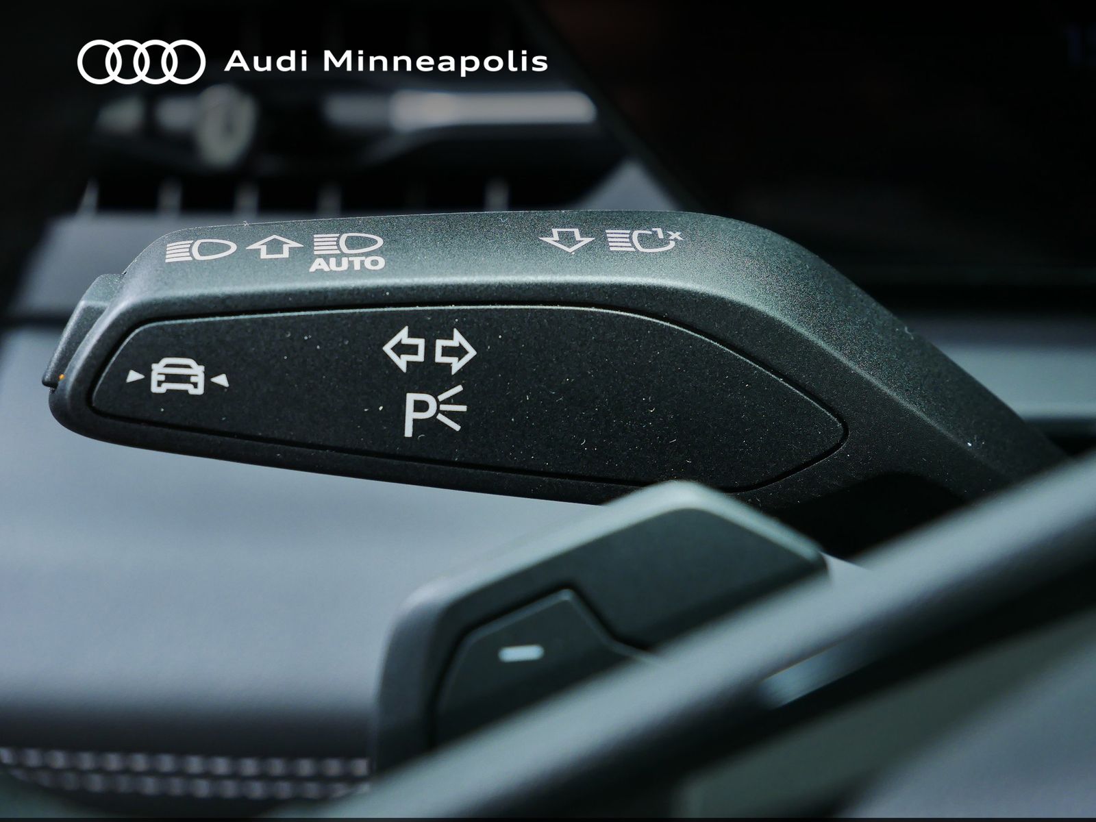 Thumbnail: 2025 Audi Q6 e-tron - 18