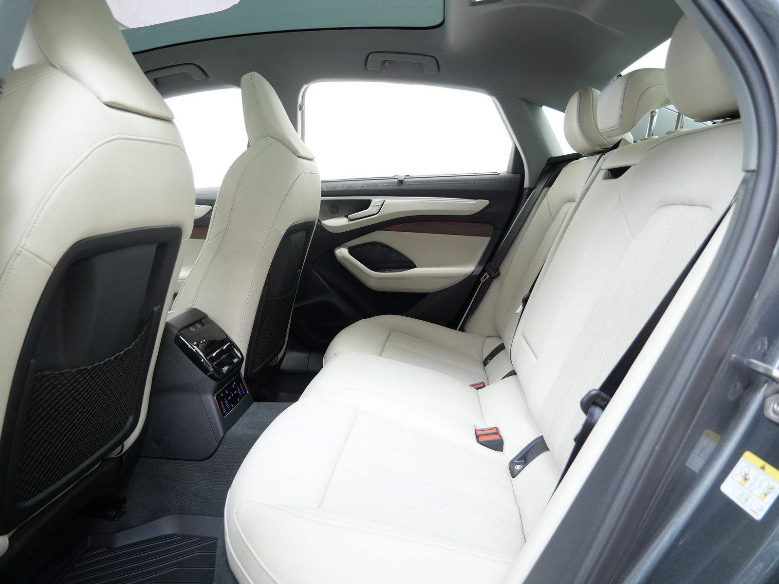 Thumbnail: 2026 Audi A6 - 12