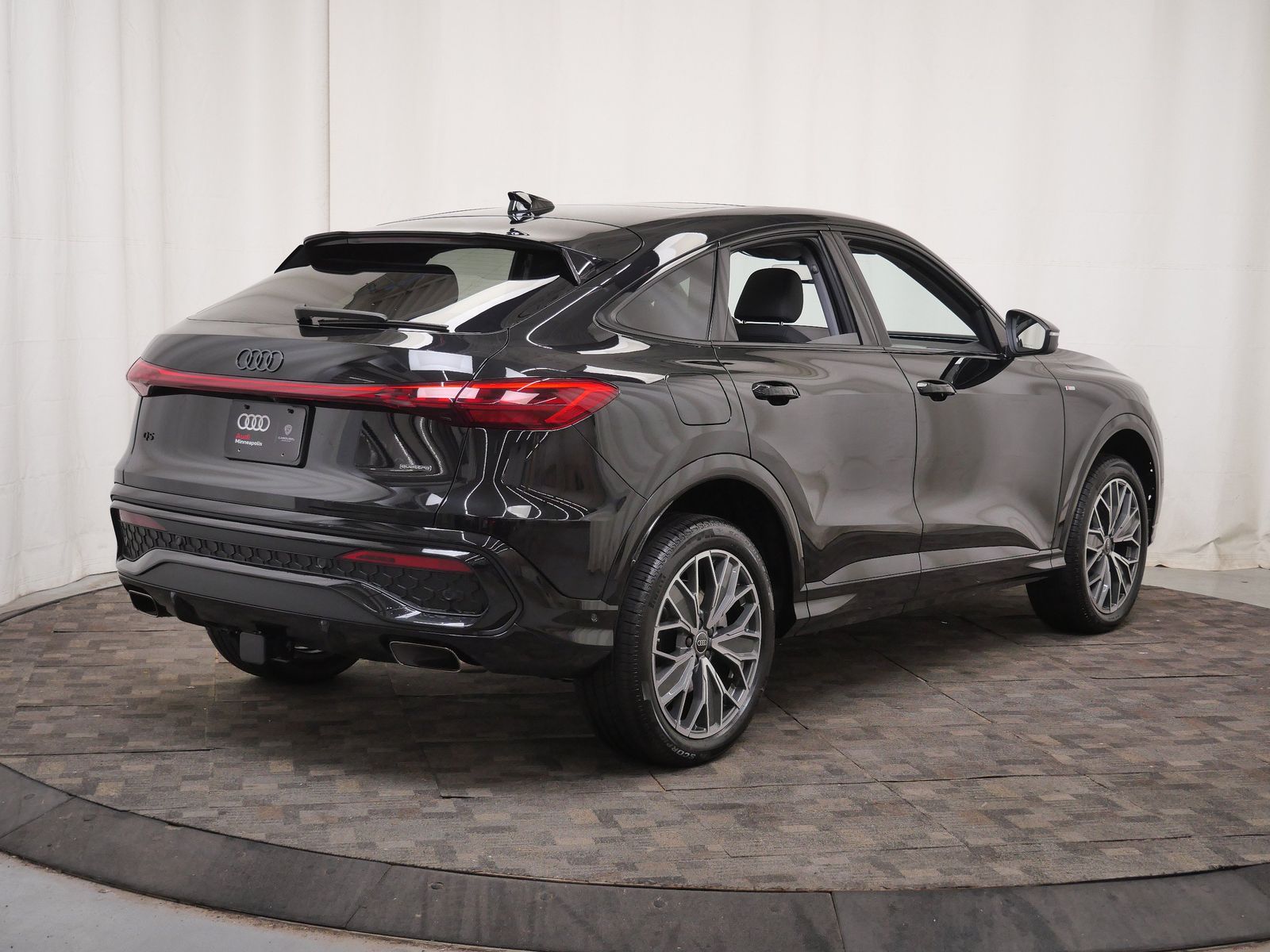 Thumbnail: 2026 Audi Q5 - 6