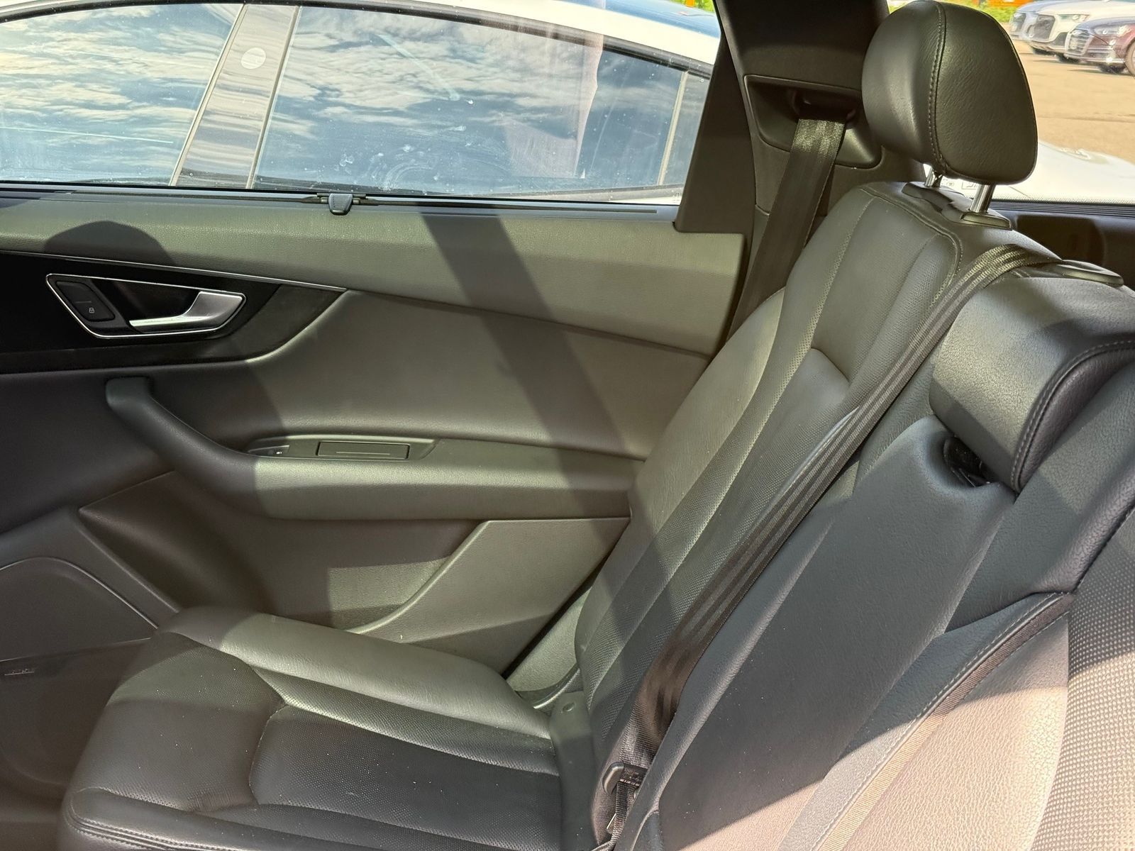 Thumbnail: 2019 Audi Q7 - 6