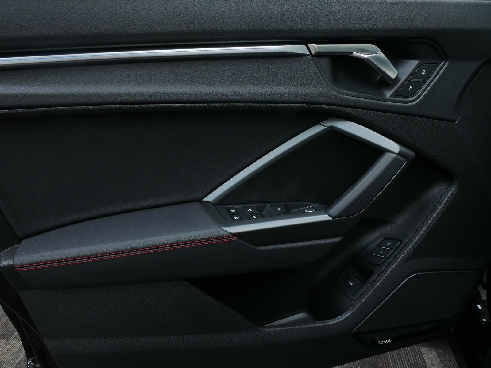 Thumbnail: 2025 Audi Q3 - 10