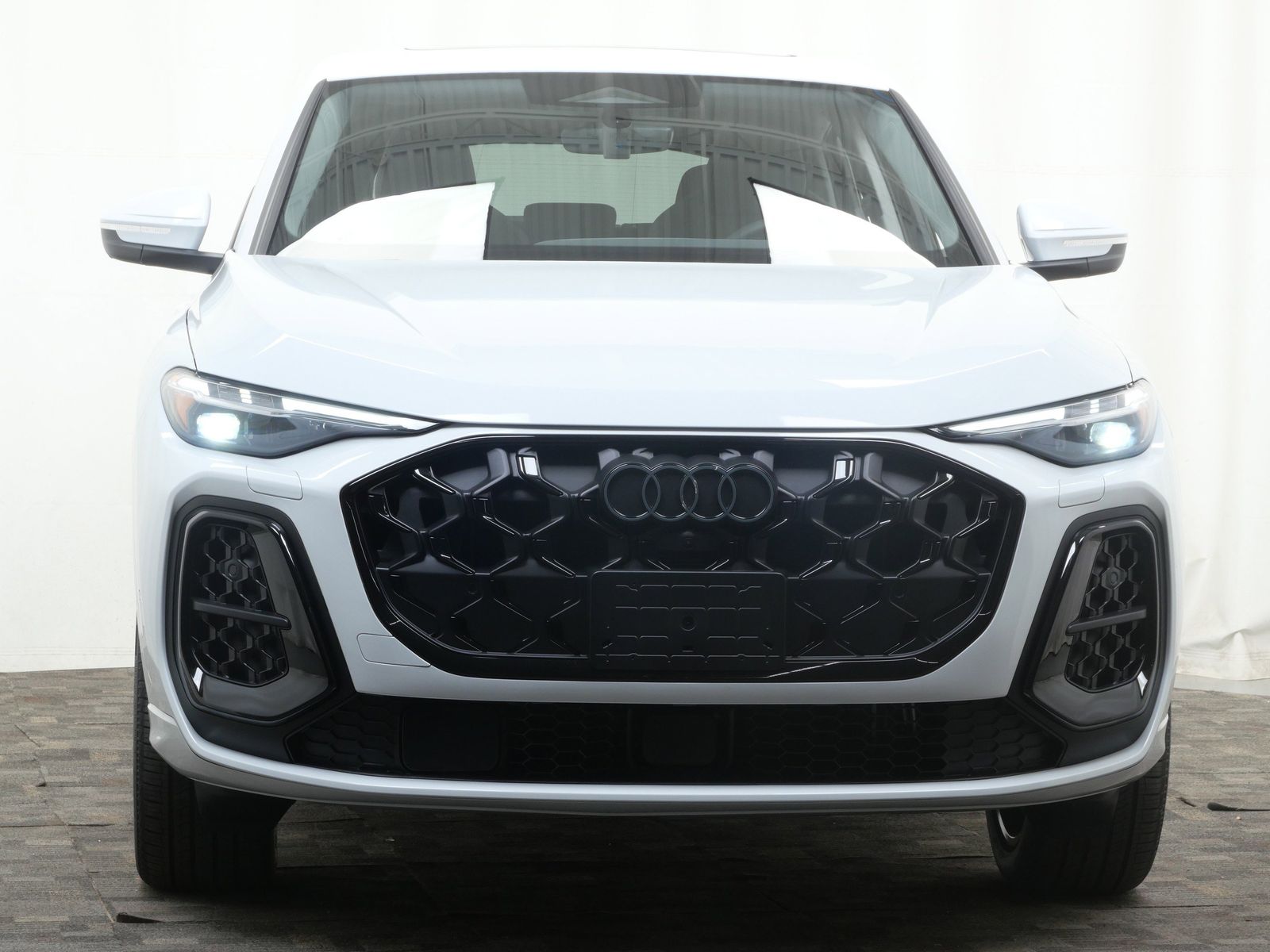 Thumbnail: 2026 Audi Q5 - 9