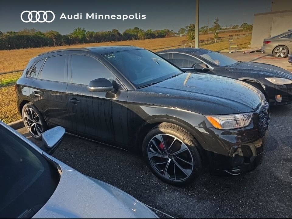 Thumbnail: 2023 Audi SQ5 - 6