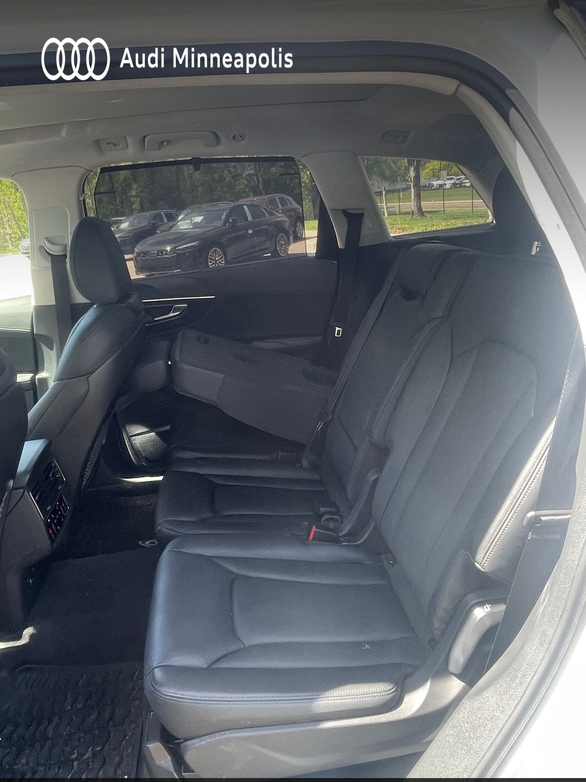 Thumbnail: 2023 Audi Q7 - 33