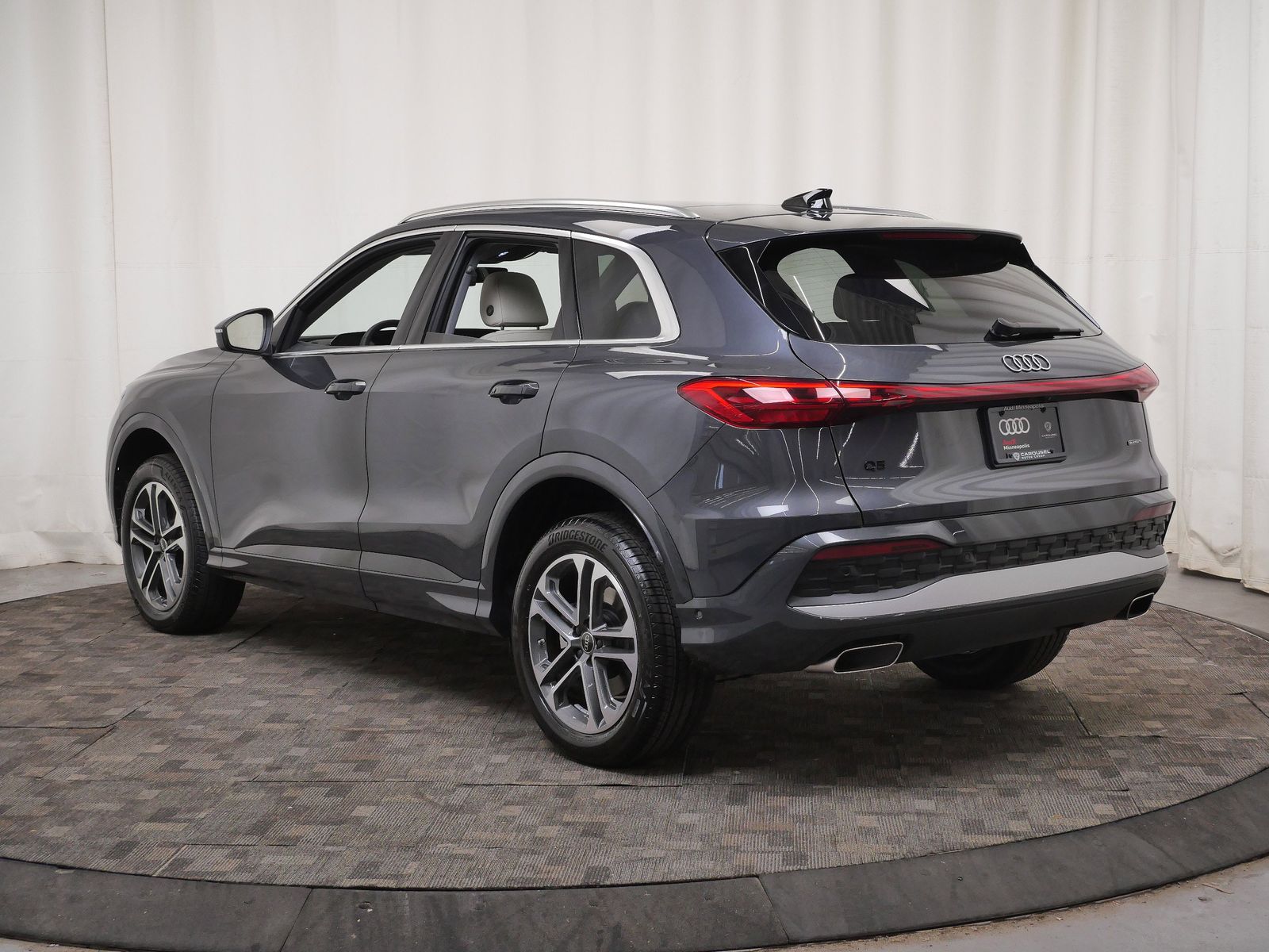 Thumbnail: 2026 Audi Q5 - 4