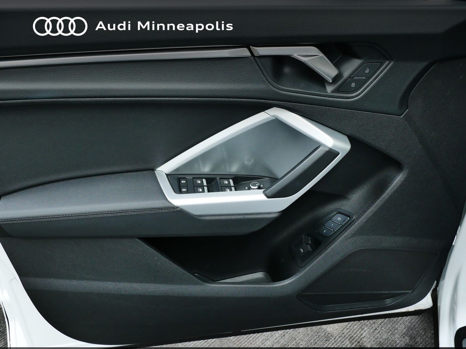 Thumbnail: 2025 Audi Q3 - 11