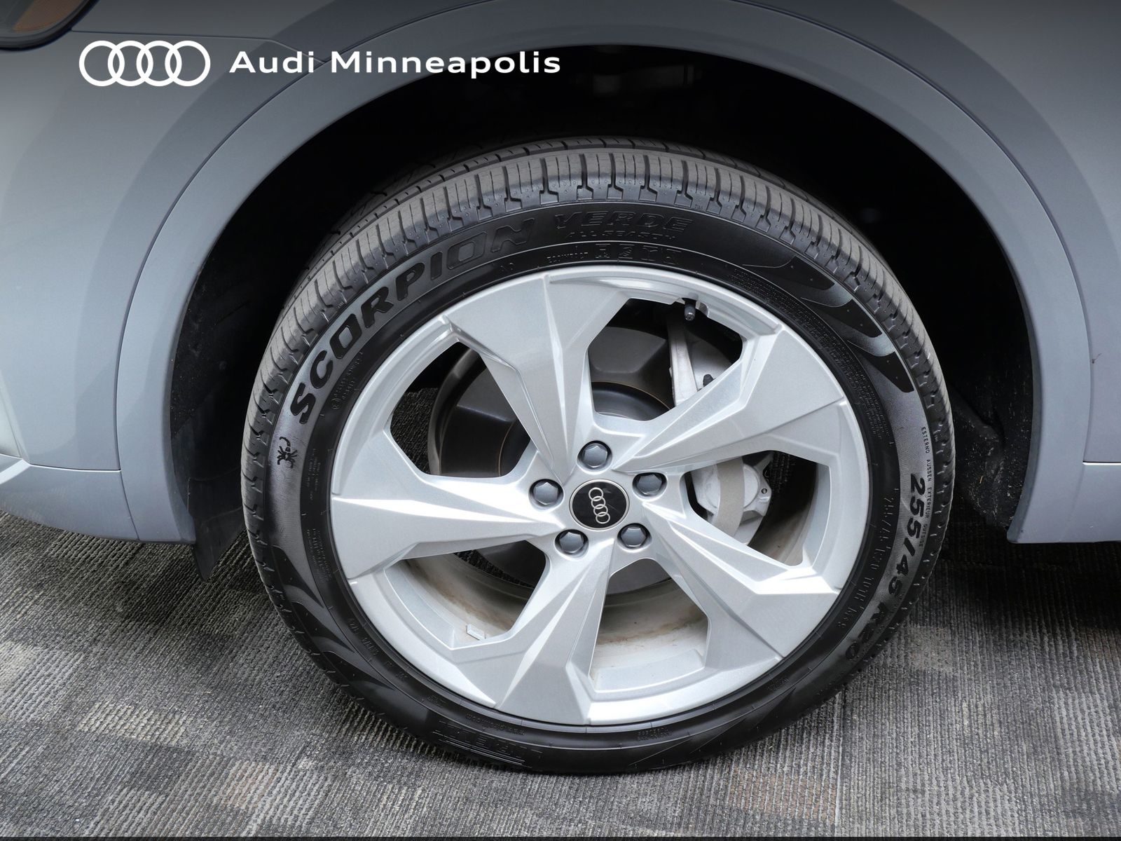 Thumbnail: 2025 Audi Q5 - 13