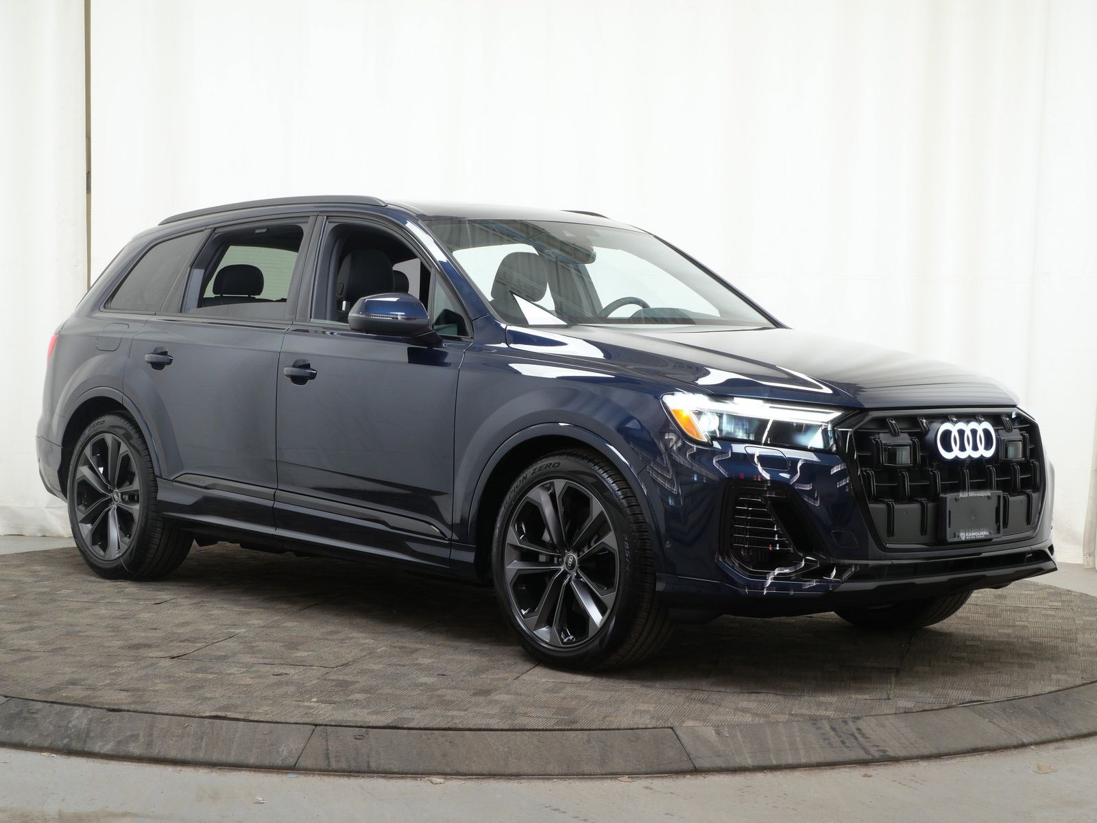 Thumbnail: 2026 Audi Q7 - 8