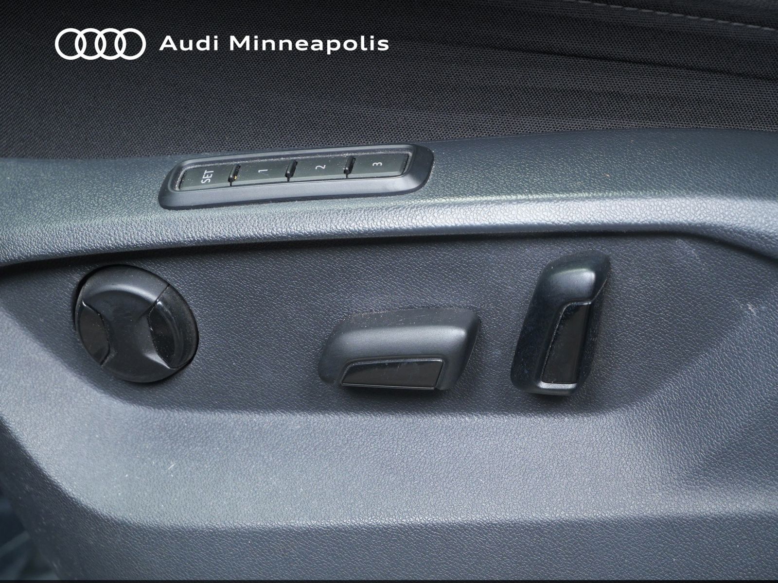 Thumbnail: 2019 Volkswagen Atlas - 12
