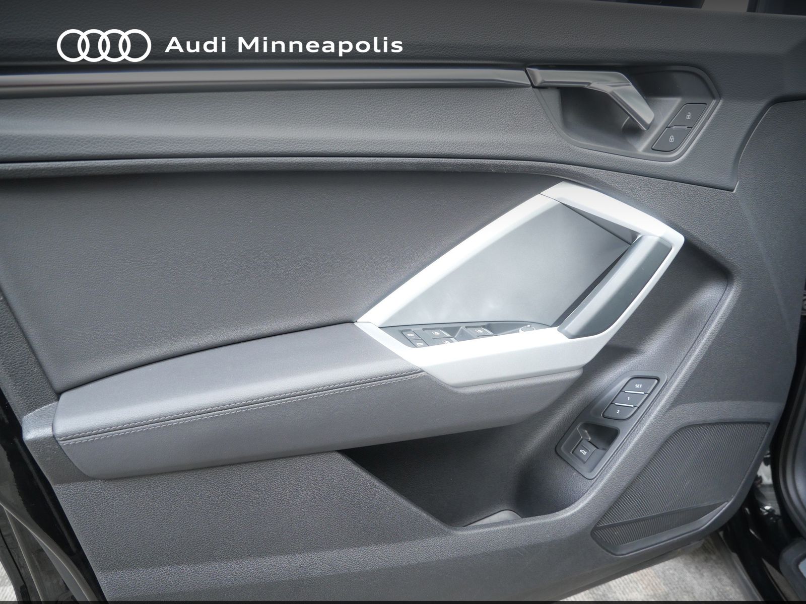 Thumbnail: 2023 Audi Q3 - 12
