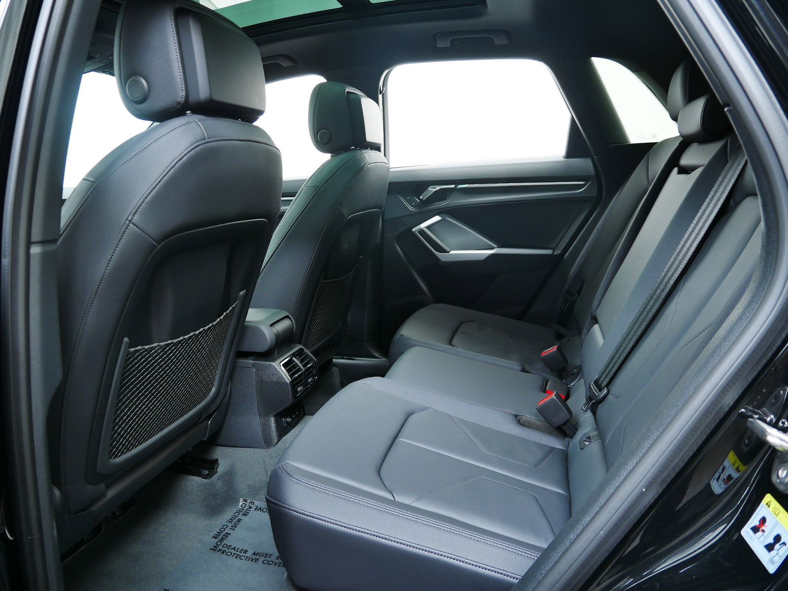 Thumbnail: 2025 Audi Q3 - 11