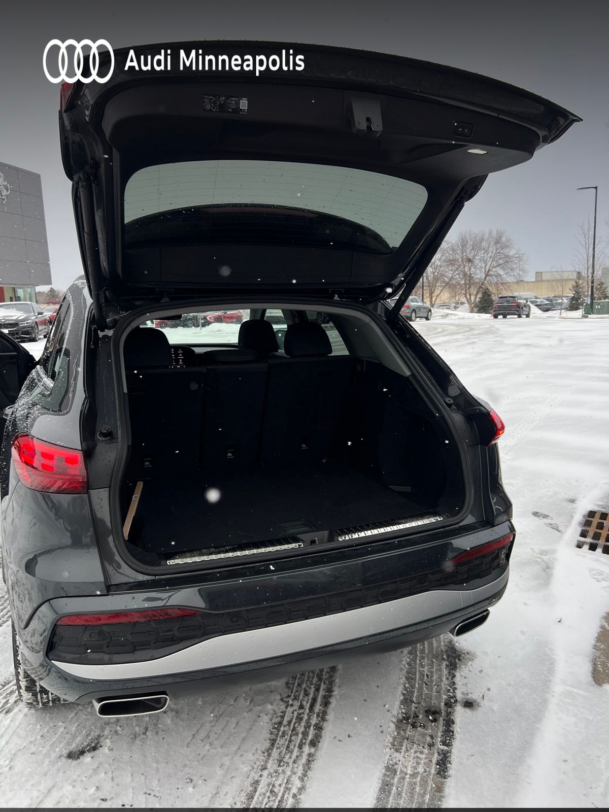 Thumbnail: 2025 Audi Q5 - 19