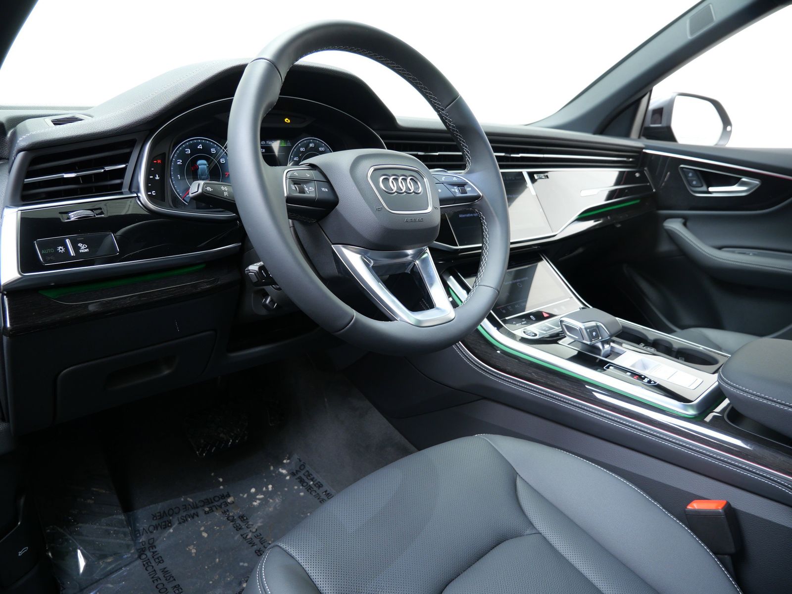 Thumbnail: 2026 Audi Q8 - 2