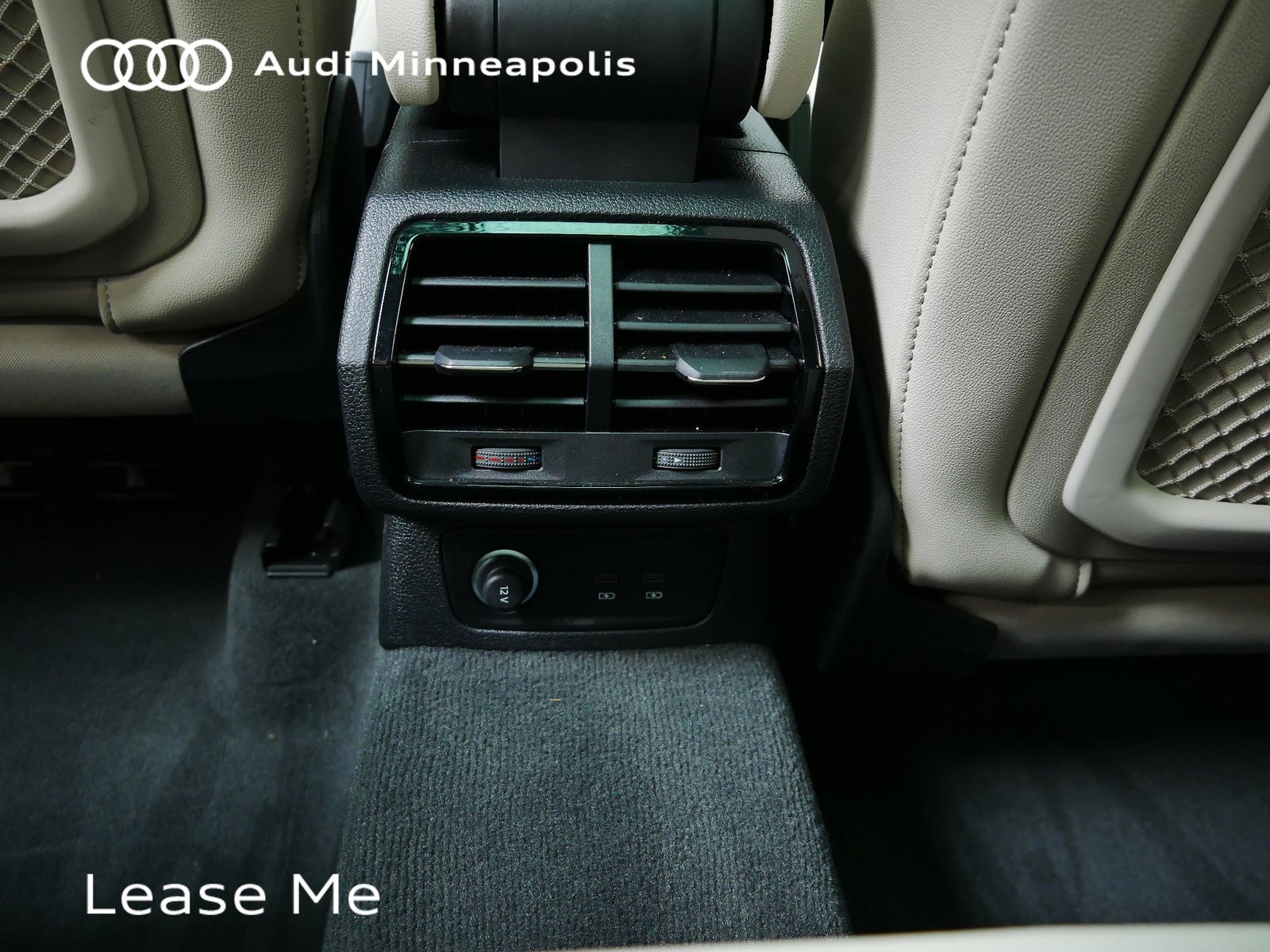 Thumbnail: 2025 Audi Q3 - 17