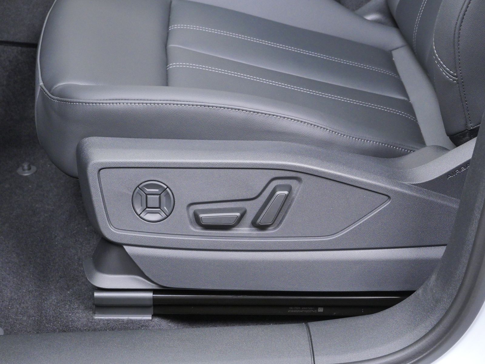 Thumbnail: 2026 Audi Q5 - 11