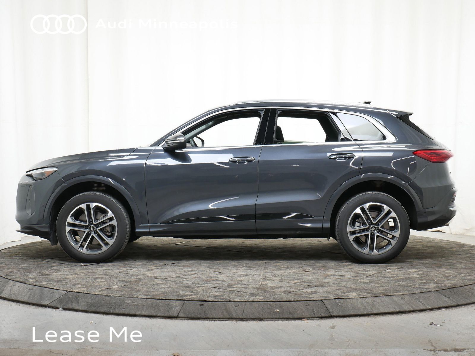 Thumbnail: 2025 Audi Q5 - 3